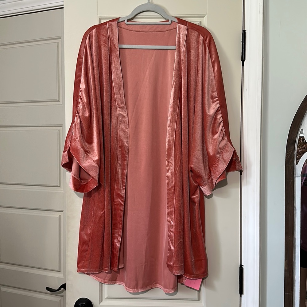 Coral velvet duster size XL
